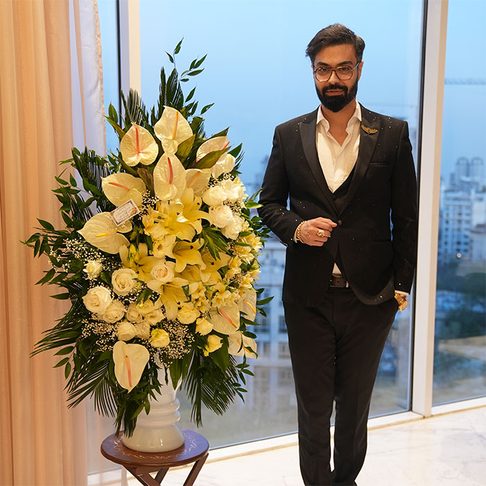 دکتر ماکان آریا پارسا