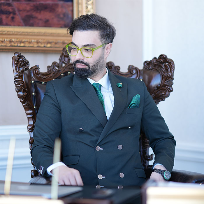 دکتر آریا پارسا مدیر عامل و رئیس هیئت مدیره مرکز توسعه آموزشهای مجازی پارس